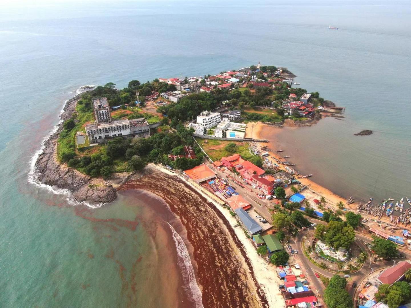 Grand Leone Hotel Freetown Exterior photo